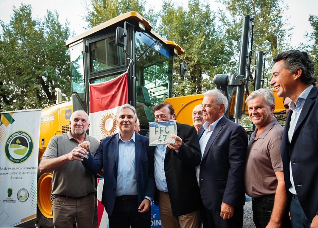 Martín Llaryora tweet media