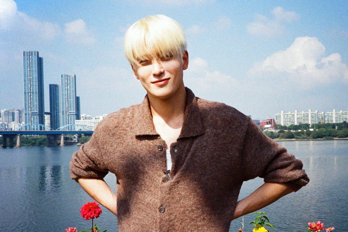 💌 HAPPY JAEHYUN DAY 💌

#TimelesslyWithJaehyun
#재현이생일이다_복숭아커밍쑨