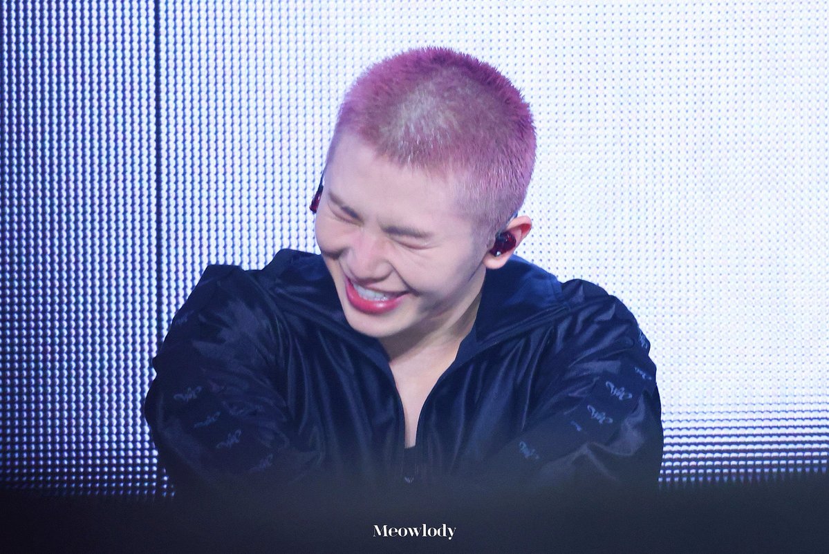 해피캐럿데이💎
RT추첨 10분께 랜덤 액자 보내드립니다!
더 특별하고 행복한 하루 보내시길❤️
따뜻한 설 연휴 보내세요!!