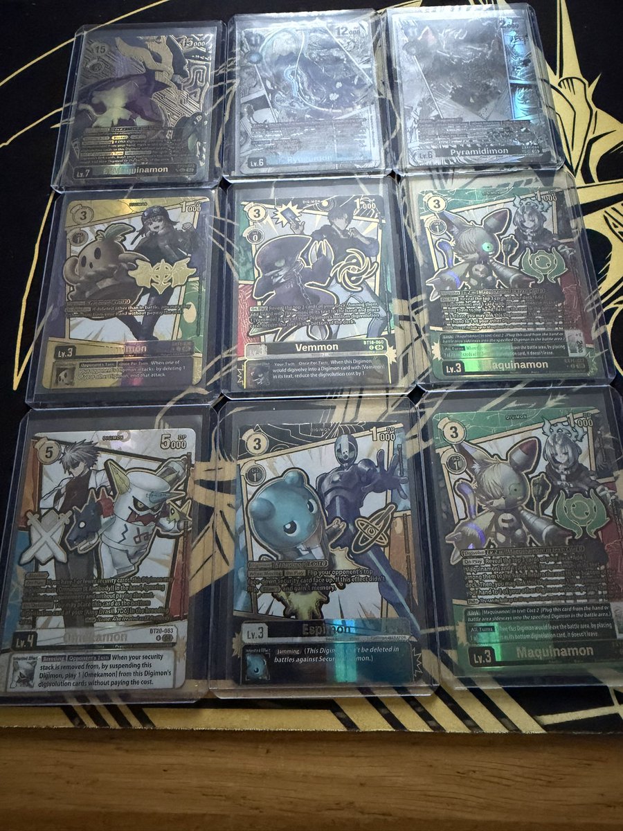 RichlifeTCG's tweet image. Guys I’m 3 for 3 with getting SP/Ghost Per case