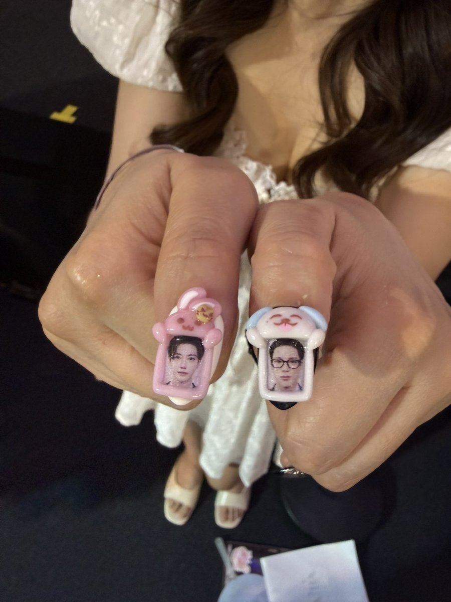 มีใครถ่ายคลิปตอนแจมินกับแจโน่รุมดูเล็บเราพร้อมกันบ้างไหมหัวชนกันด้วยเราจะบ้าตาย สาววายคอมพลีสสสสสสสส
พลีสสสสสสสสสสสสสสส #minno #jeno #jaemin

 #ShopeexNCTDREAMEvent