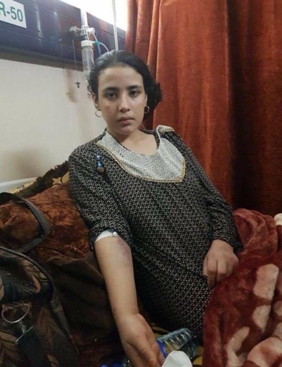 Yazidisto's tweet photo. Shaahd, Yazidi girl, 17 years old.
 She was kidnapped by Islamic State.
She died due to rape and torture by lSlS.

No protests for her! No one talks about her! https://t.co/Y6h7ySBBEJ