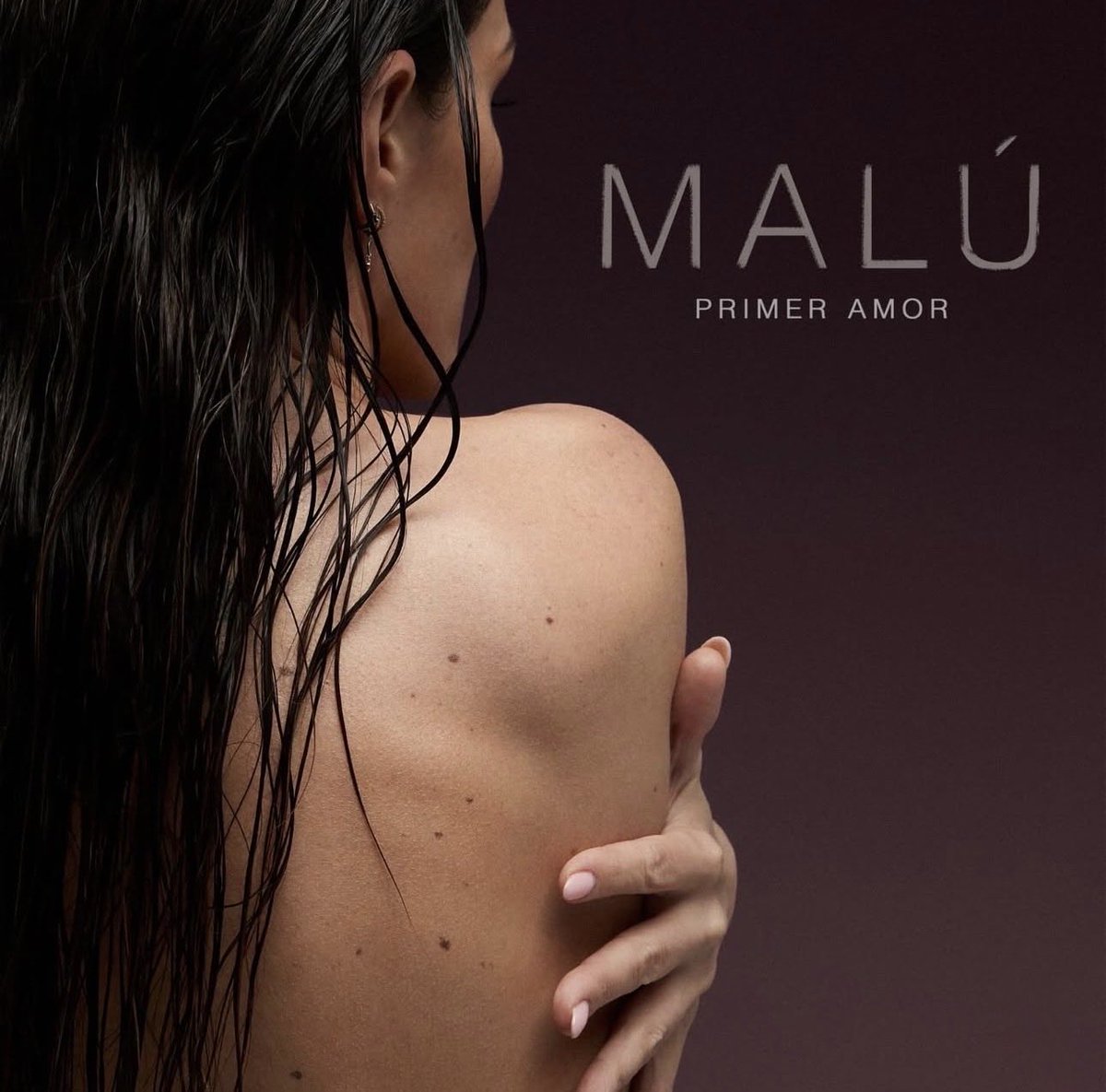 evaauc's tweet image. Lo PRECIOSA que es la portada 😍😍😍 @_MaluOficial_