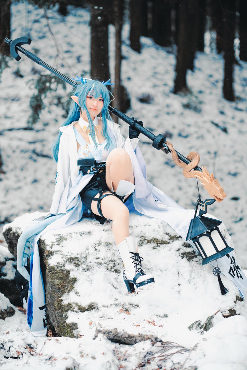 ⚠️コスプレ⚠️
アークナイツ/リィン (Ling) [令]🐉🍶

「貴君、自分のための詩を、私に詠ませてみたいと思わない？」

photo:えどちよさん <a href="/edochanP/">えどちよ@14a,3/22a</a> 
location:自然郷 東沢さん <a href="/YilNs/">自然郷 東沢（Shizengo Higashizawa)</a> 

#雪まつりだよ歳獣集合
#ArknightsCosplay