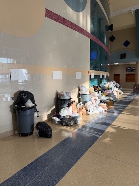 The clothing drive was a massive success! Huge thanks to this amazing and generous community for showing up and giving back.
#creeksidemiddleschool #carmelclayschools
