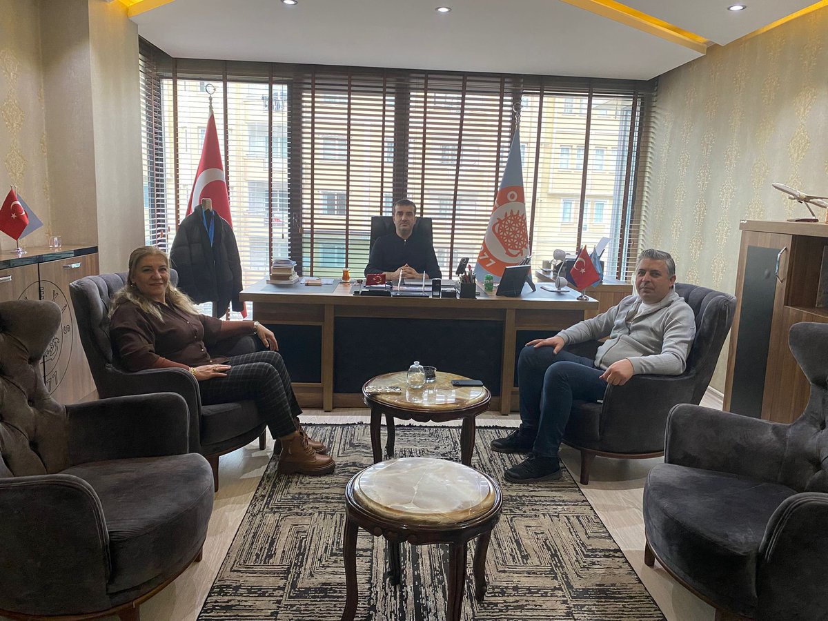 Van ve Havalisi Şube Başkanlığımızda, Van Yurt Temsilcilerimiz ve Üst Delegelerimiz Neşe ÖNAY ile Derviş ARVAS’ı ağırladık.

<a href="/Toleyis1977/">Toleyis Sendikası</a>
<a href="/ERDENONAY/">Erden Onay</a> 
<a href="/Mavi_sehir111/">Derviş Arvas</a>