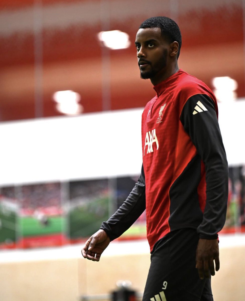 THE WORLD IS NOT READY FOR THIS VILLAIN ARC