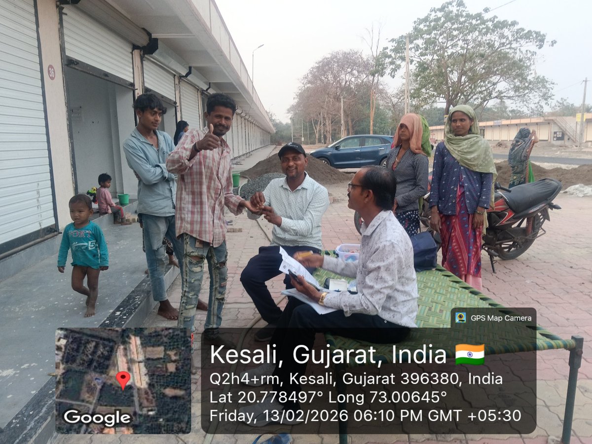 AAMKESALI's tweet photo. કેસલી ચાર રસ્તા પડાવ મેલેરિયા સર્વેલન્સ તથા તાવના કેસોની સ્લાઇડ તેમજ મેલેરીયા વિશે માહિતી આપવામાં આવી https://t.co/sTU1PbEd0t