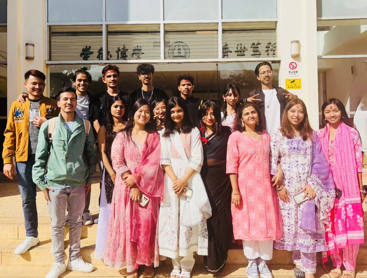 prajwalshahi69's tweet image. Dashain in China: 2023–2025.  🌾
Classmates celebrate Nepal’s biggest festival,and sharing their joy fills my heart ❤️
中国的Dashain：2023-2025。同学们庆祝尼泊尔最大的节日，分享他们的喜悦充满了我的心
#prajwalshahi69
#Dashain #NepalLargestFestival #DashainInChina