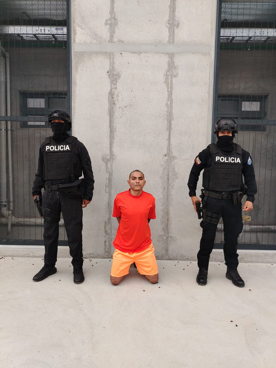 De esta no te escapas. 

Bienvenido a El Encuentro.