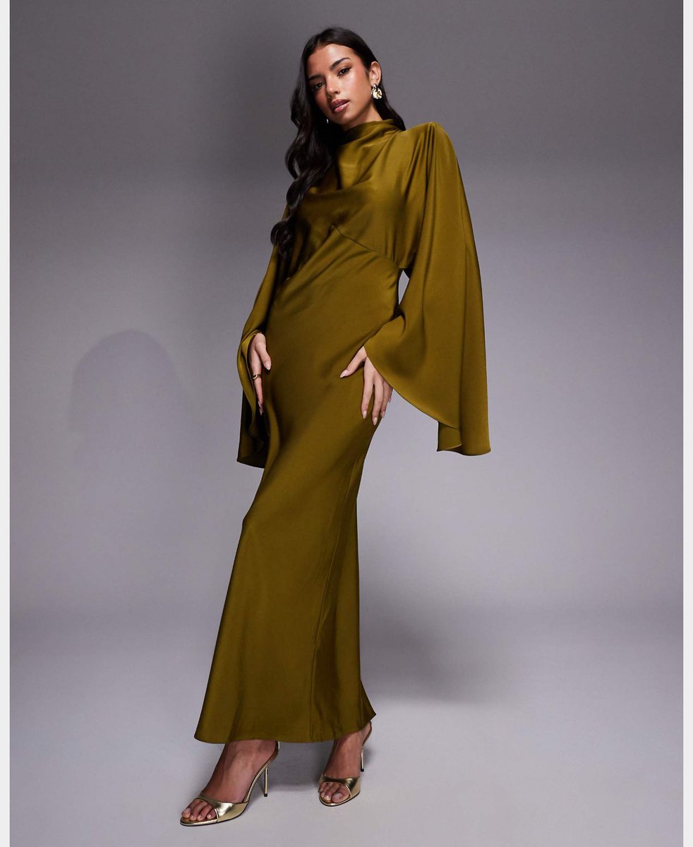 _personalshoper's tweet photo. خيارات فساتين العيد من اسوس asos .
مع وجود اكواد خصم إضافيه تصل إلـى 30 ٪
-لطلب دايركت أو تلقرام . https://t.co/eM3yDhyi53