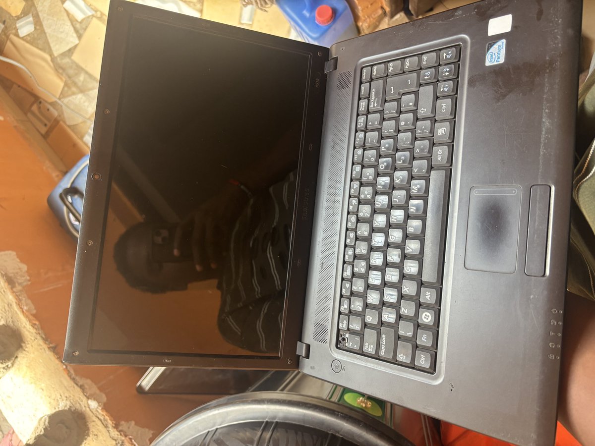 Cyber_chidi's tweet image. Web3 Did 😭🫶.

Finally got myself a laptop.