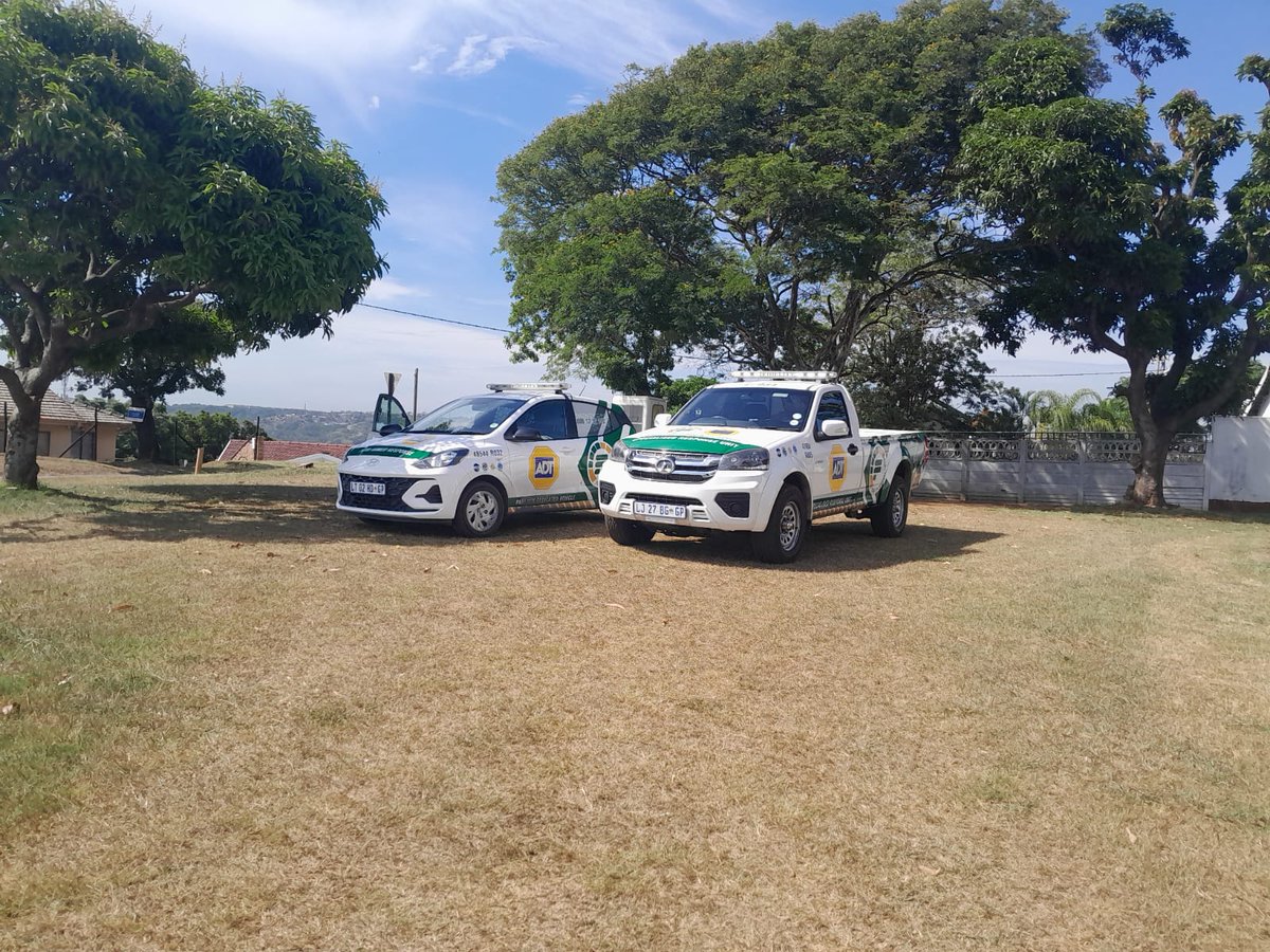 Fidelity_Secure's tweet photo. Newlands and Parlock, your Fidelity heroes are on the ground! We're conducting standoffs to deter crime with our zero-tolerance approach. Suspicious behavior won’t be tolerated, not on our watch! 

#FidelityADT #Durban #Newlands #Parlock #FidelityHeroes #WeAreFidelity https://t.co/5dBmN4Q8x8