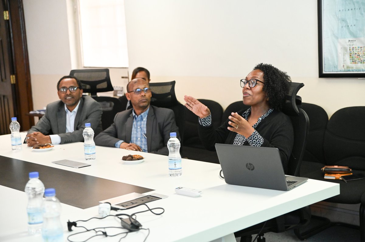 IPSS_Addis's tweet image. The ARUA Secretary-General, Prof. @JGyapong, along with Prof. Worash Getaneh, Vice President for Research and Innovation at #AAU, visited us today. During the visit, Dr. @MercyFekadu, IPSS and the ARUA CoE Director along with ARUA research fellows, presented their research and