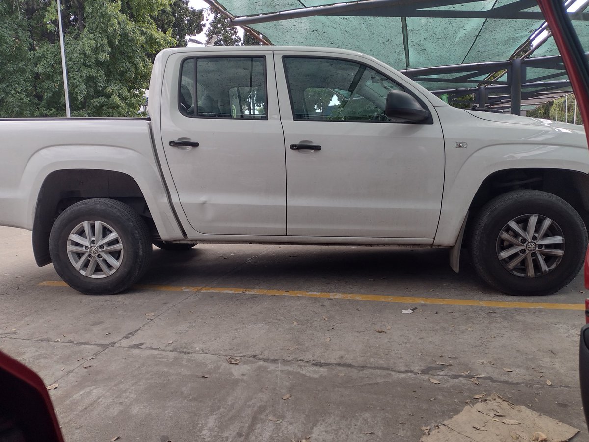 Laura Fernandez tweet media