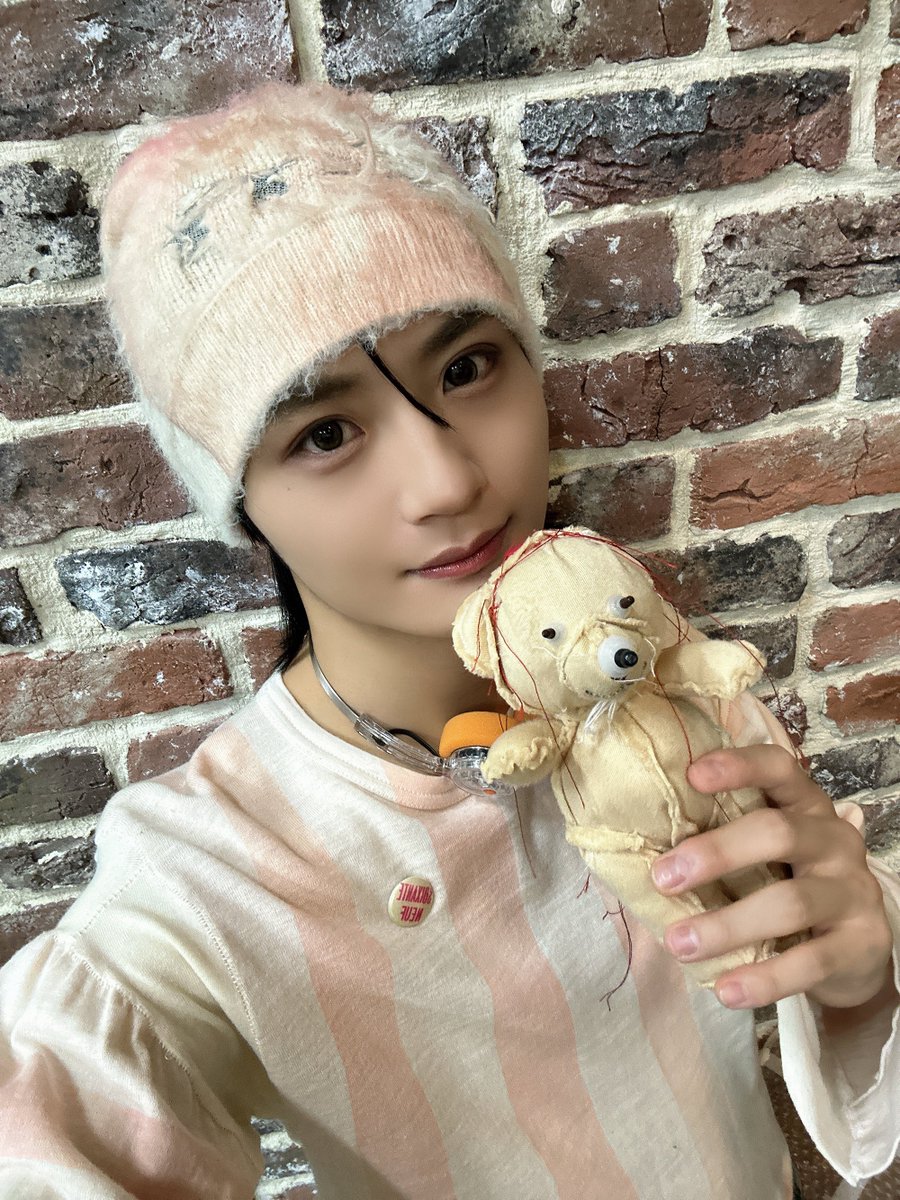 official_DXTEEN's tweet photo. [#寺尾香信]
バレンタインデーイブだね❤🍫🎁🧸

#DXTEEN #TERAOKOSHIN https://t.co/E23wcimBcO