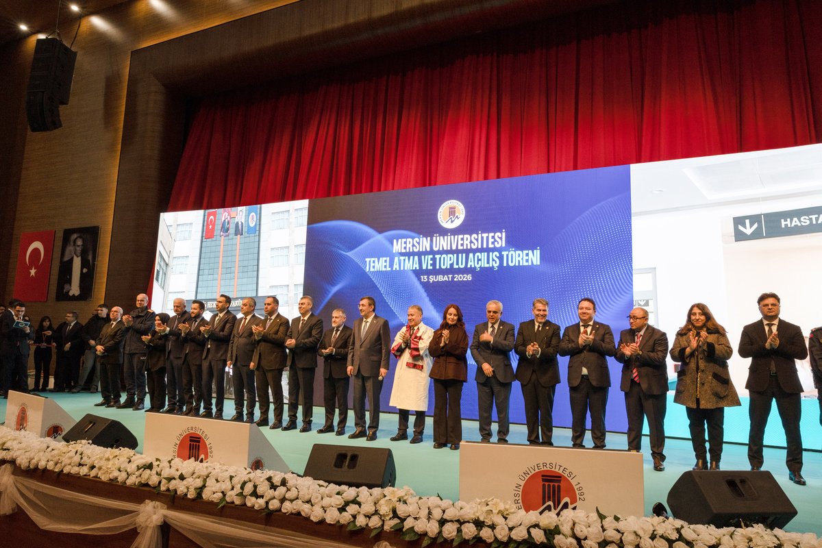 Cumhurbaşkanı Yardımcısı Cevdet Yılmaz’ın katılımıyla Mersin Üniversitesi’nde düzenlenen Toplu Açılış ve Temel Atma Töreni'nde, inşası Mersin Deniz Ticaret Odası tarafından üstlenilen Denizcilik Fakültesi’nin açılışı da gerçekleştirildi.