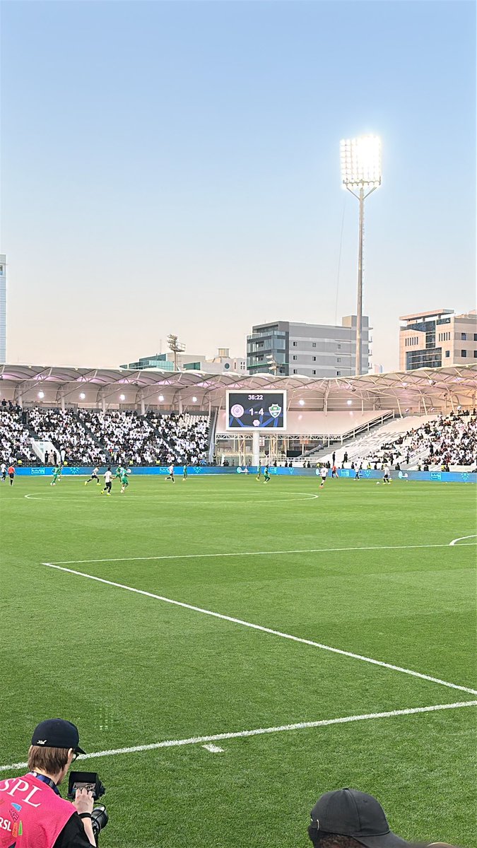 عبداللطيف tweet media