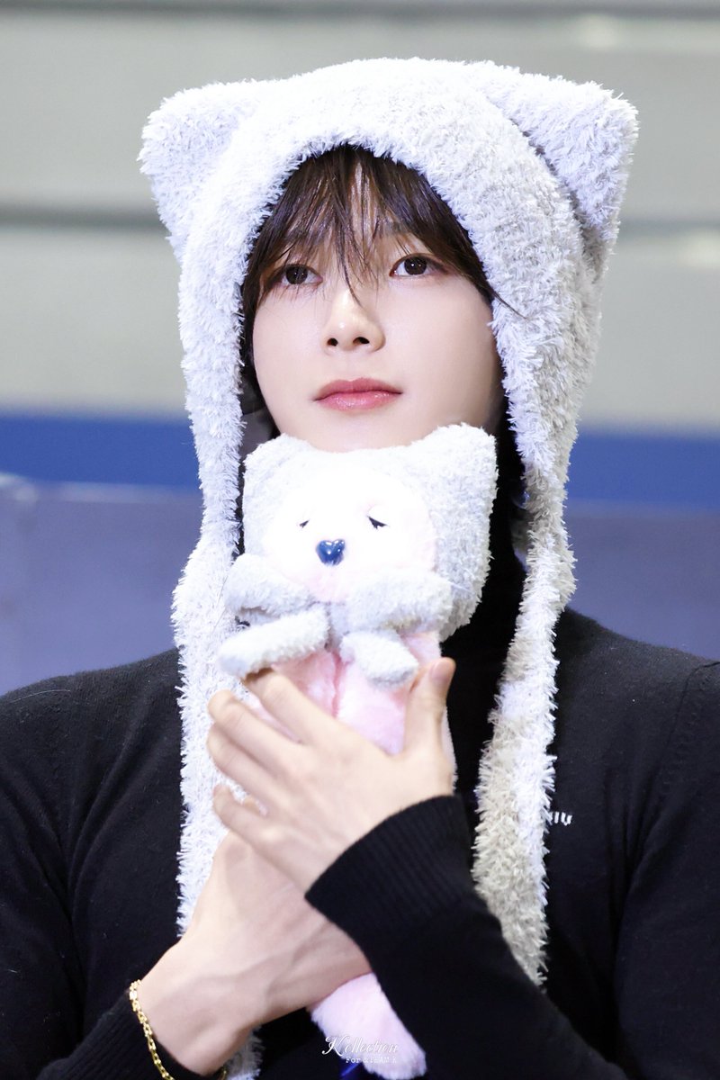 Kollection__'s tweet photo. 260211 Premium Fansign

HD2

#andTEAM_K #ケイくん #케이 #andTEAM #앤팀 https://t.co/IpQC8sj07m