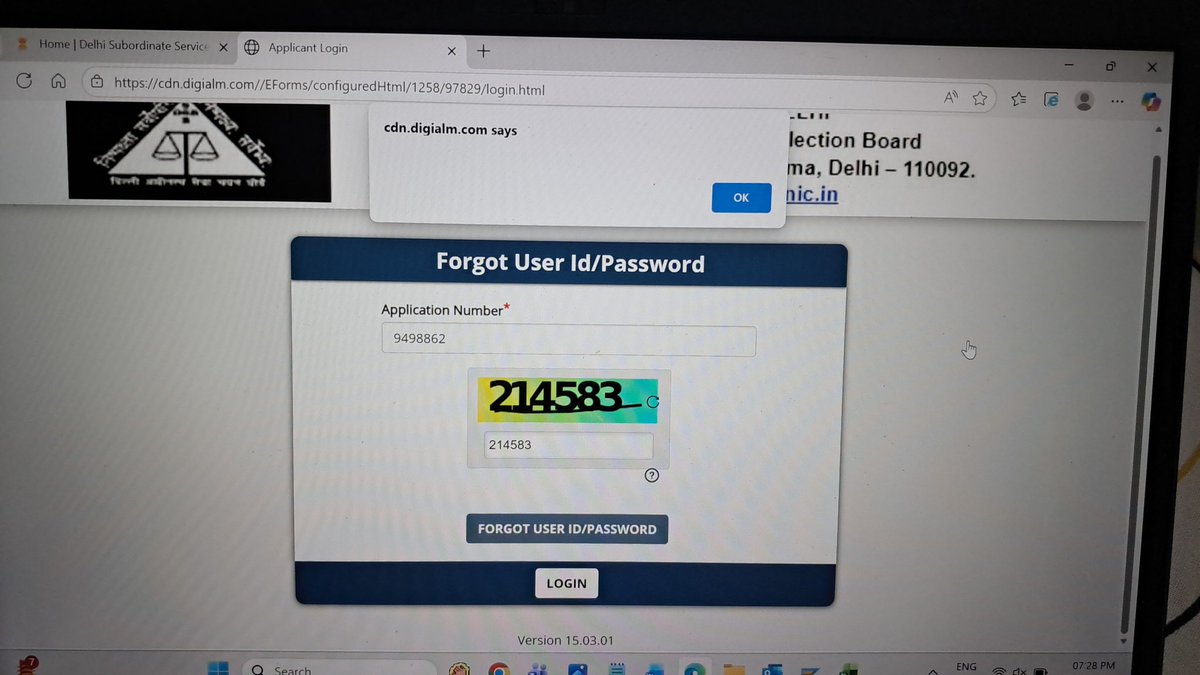 Mad_Life12's tweet photo. @dsssbofficial Unable to download d admit card. Why dont u email the admit card to all applications as they have given their email IDs.
Wid correct application no &amp; DOB with DD/MM/YYYY  format.Including / symbol. But it is not taking it.Forgot password option shows nothing. https://t.co/ahJ2pBEcd0