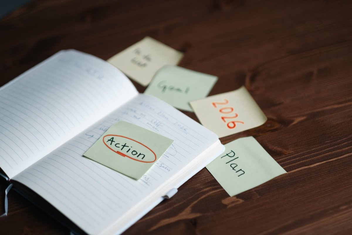 ThomasPyatt14's tweet image. Career change at 49 wasn’t the “safe” choice.
But staying stuck would’ve been riskier.

I’m trading comfort for growth.
Manufacturing ➜ AI ➜ Automation ➜ Remote freedom.

Every day I’m learning something new and building something better.

Progress beats perfect. Always.