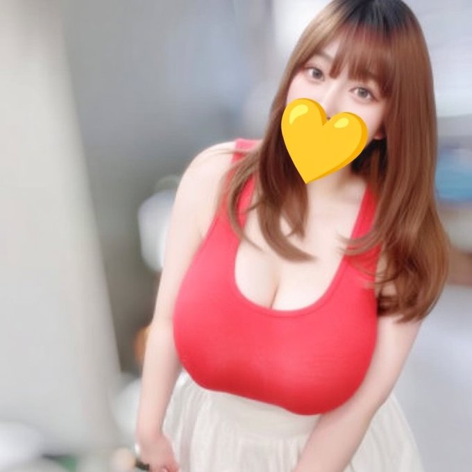 ひなみ tweet media