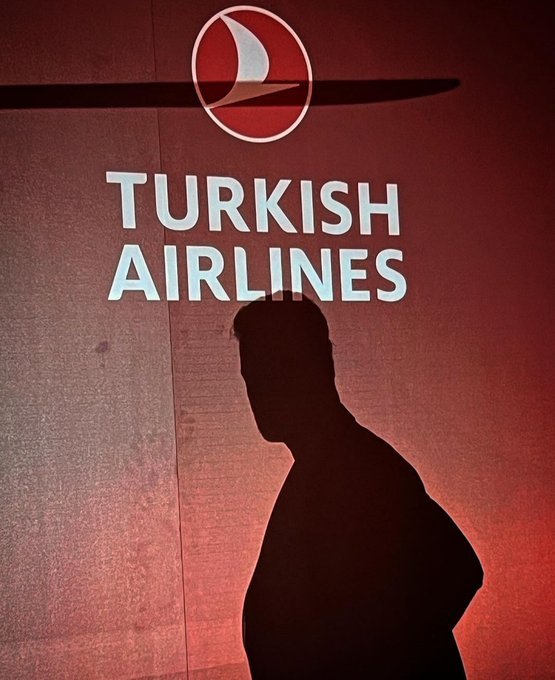 Supportiamo Kerem ❤️
Metti like per la classifica Adba, ritwitta per diffondere l'amore per lui…rispondi con la tua foto…e se non ti va, fai un post tuo ma non scordarti mai il suo # ! 🙏
Ogni giorno…un argomento diverso 🥰
Oggi: KeremB e la Turkish Airlines 
#KeremBürsin