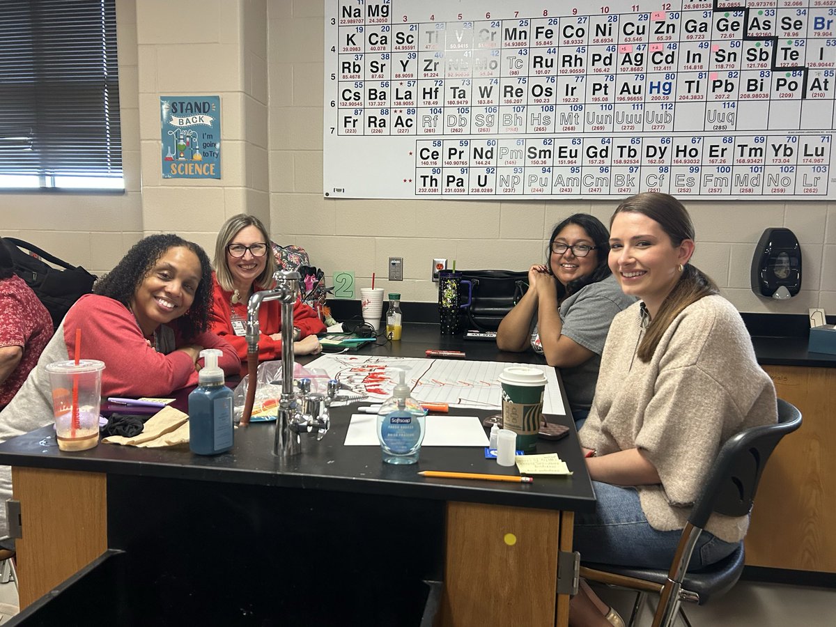 Texas_Aggie_00's tweet photo. Sensemaking with @goodsongms science teachers! #PRIDEinEveryStep π»β€οΈπ©Ά @CFISDScience π #DistrictPD https://t.co/HvUbVRuhla