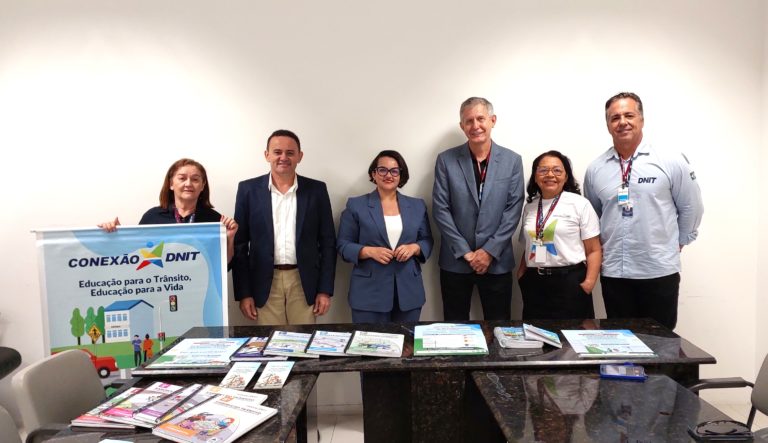 LabtransUFSC's tweet image. 🚦📚 Educação para o Trânsito avança no Piauí com participação do LabTrans/UFSC

A ampliação do Programa Conexão DNIT de Educação para o Trânsito no Piauí foi pauta de reunião entre o Ministério Público do Estado do Piauí (MPPI), o Departamento Nacional de Infraestrutura de