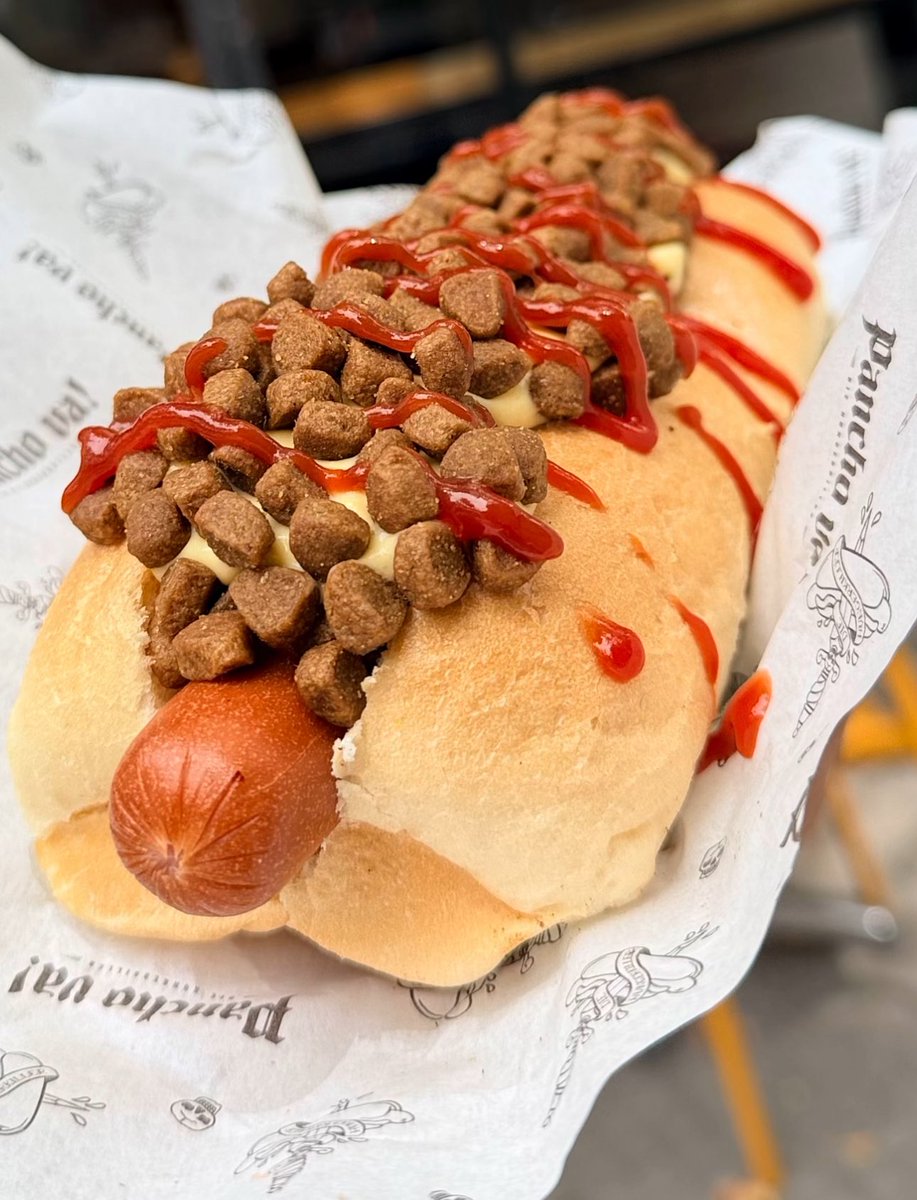 Cuando un therian se pide un panchito 🌭