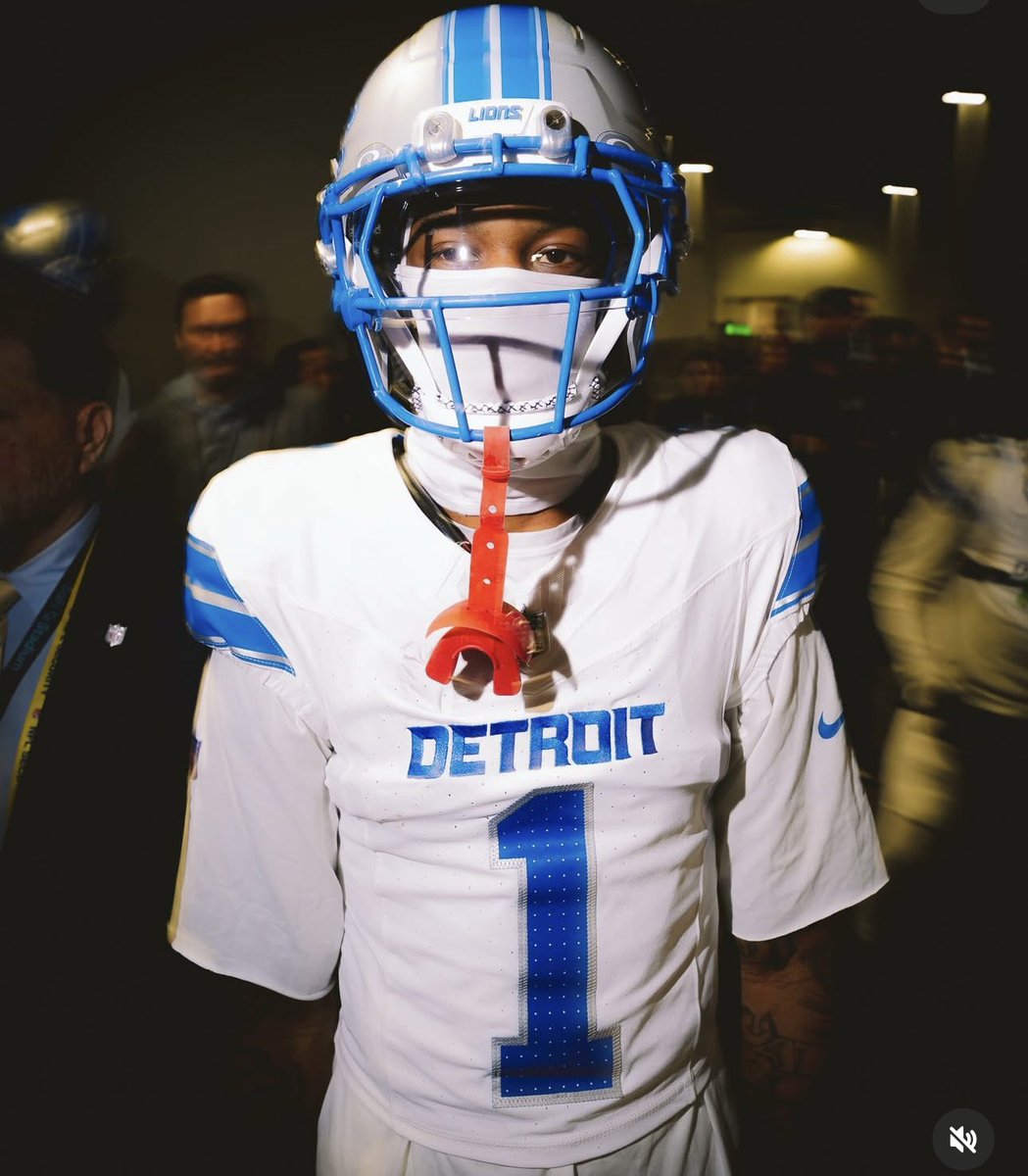 AMONG US ST BROWN tweet media