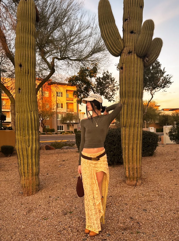 Lolareyverse's tweet photo. i dare you to click it 

 ▶︎ •၊၊၊|။||။၊|• 4:13 https://t.co/t2GIsjNRPW