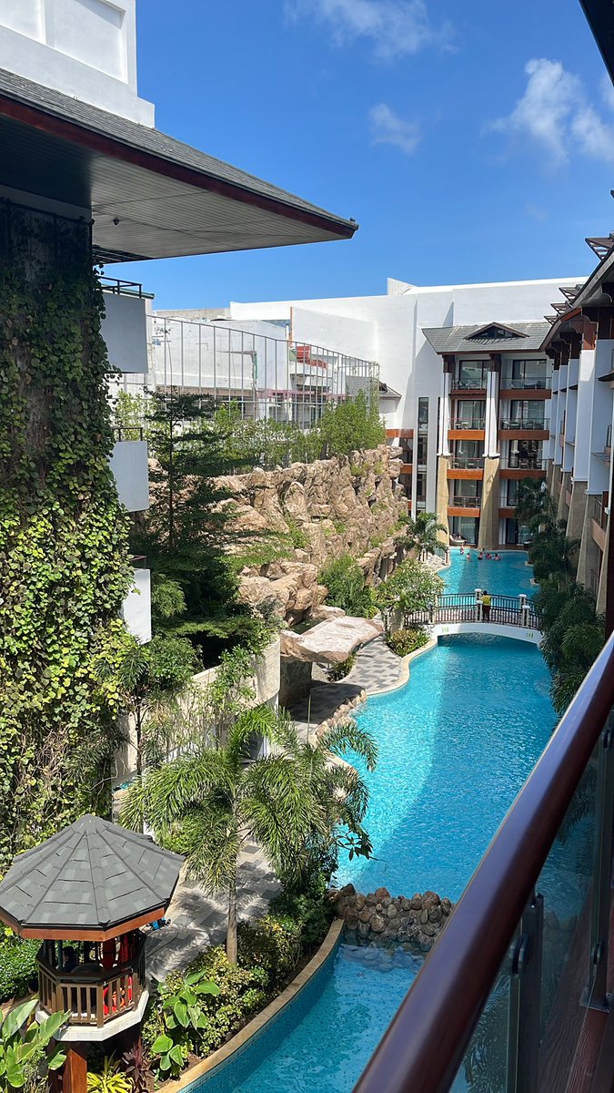 xtrip8's tweet image. View for the next 5 days with my favorite person 🤭