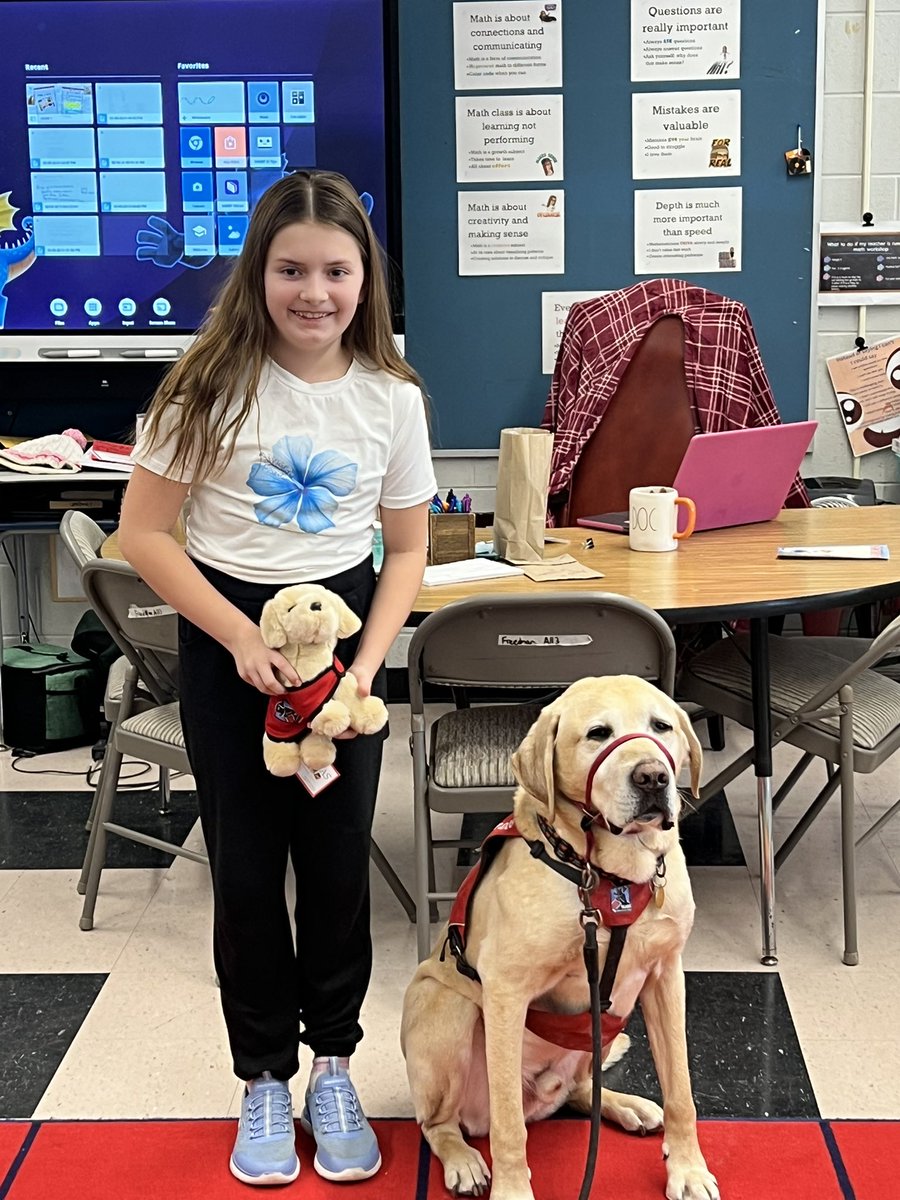 rlfreedm's tweet photo. The #jjsecretagents have another Bentley award winner. Congrats to #agent5 for exemplifying our core values and always choosing kindness. https://t.co/MjFMzXpZyo