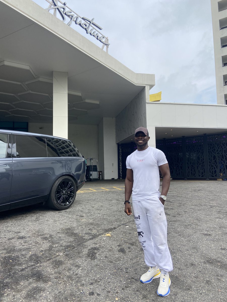 OlLuqman's tweet photo. Great session with Shafi Alam (COO, Aerix Group) at SAIPEC. Always learning from someone already operating at the highest level in quality and service rendering. Looking forward to growing @officialclautng in Nigeria’s apparels &amp; accessories manufacturing space. https://t.co/cXqRPbvtkC