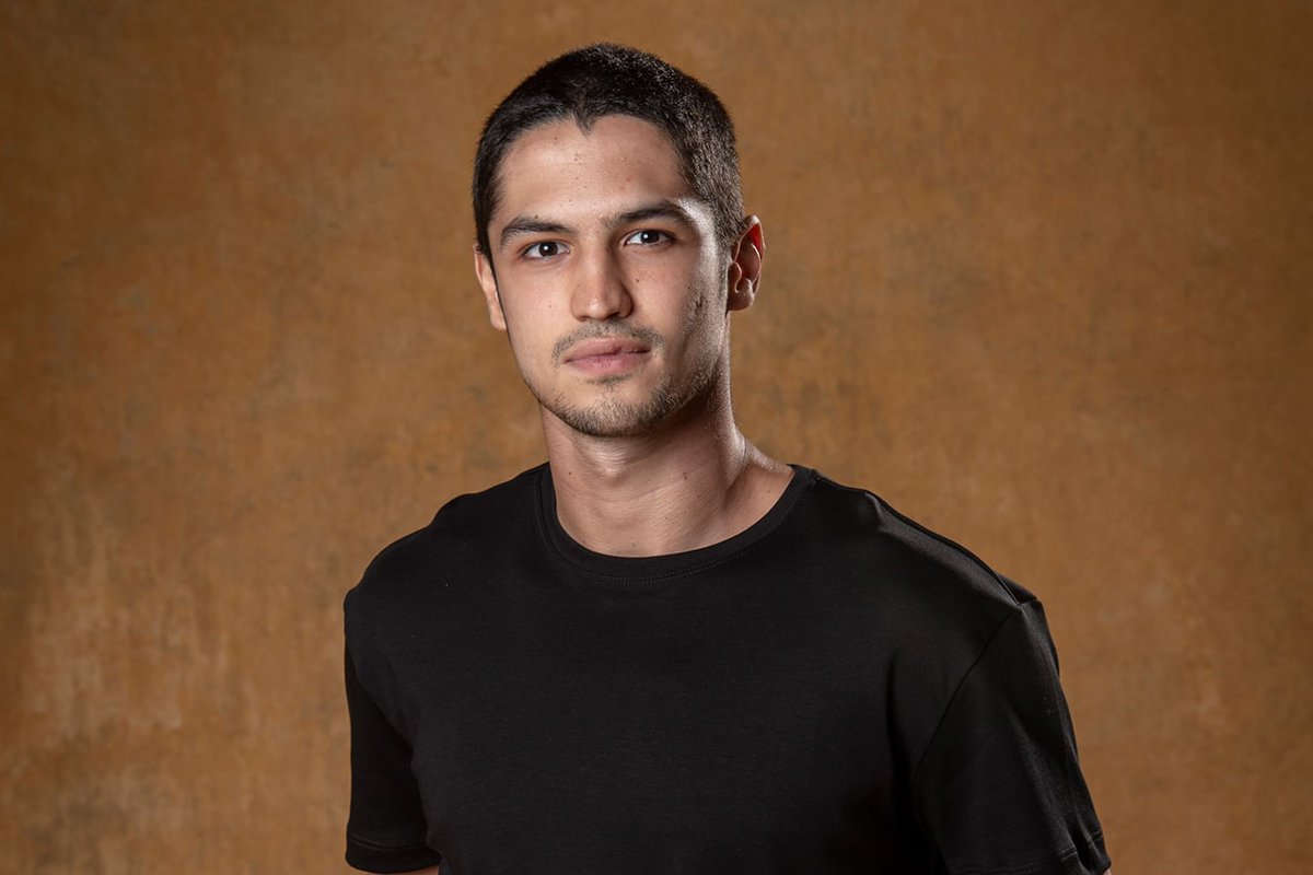 GiuliMedrado's tweet image. Remake de Por Amor é inaceitável, mas quando Angela Chaves e Licia Manzo escreverem a continuação com os filhos se Laura, João Marcelo (Danilo Mesquita) e Alicia (Isabelle Drummond) sendo os protagonistas vai ser tudo. Alicia é a vilã que inferniza a vida da madrasta Eduarda, que