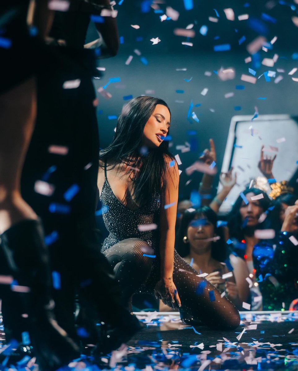 demilovatobr's tweet photo. Demi Lovato recebeu 119.966 novos ouvintes mensais e ultrapassou os 33 milhões pela primeira vez desde 2023. 

“Cool for the Summer” registrou ontem o seu melhor dia no Spotify desde 2023, com 681 mil streams recebidos.

“Solo” teve um aumento de 10,70% e recebeu 531 mil streams. https://t.co/eg8e4ZtJnt