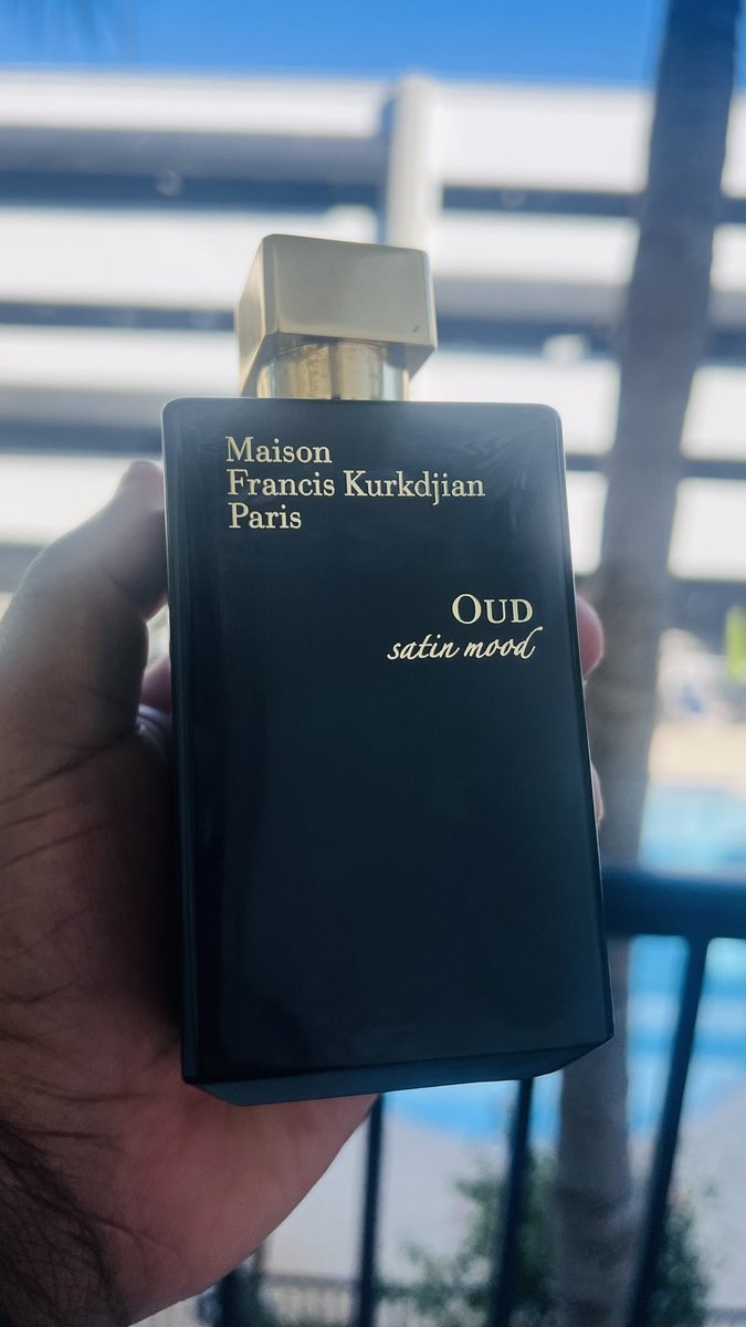 7 hundred for this bullsh*t.. I swear if this bird don’t do no back flips and splits this weekend. Ima be hella pissed!!