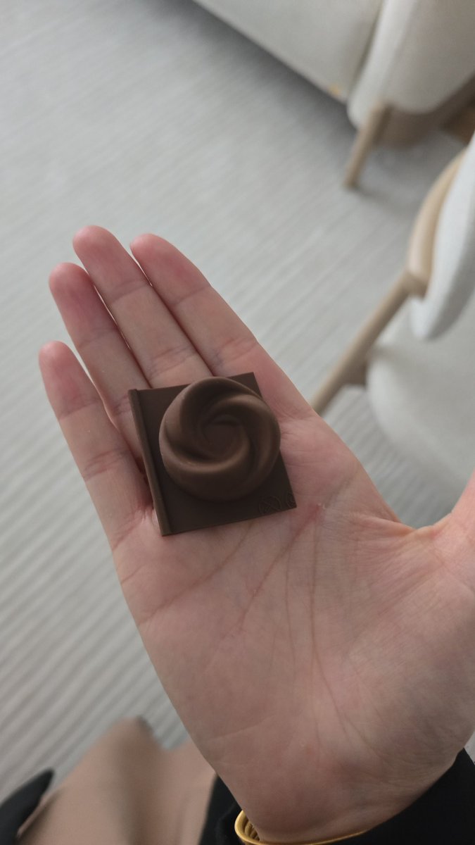 mum seti aldık ve işte içinden çıkan mum kalıbı