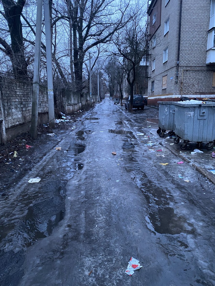 Режисер tweet media