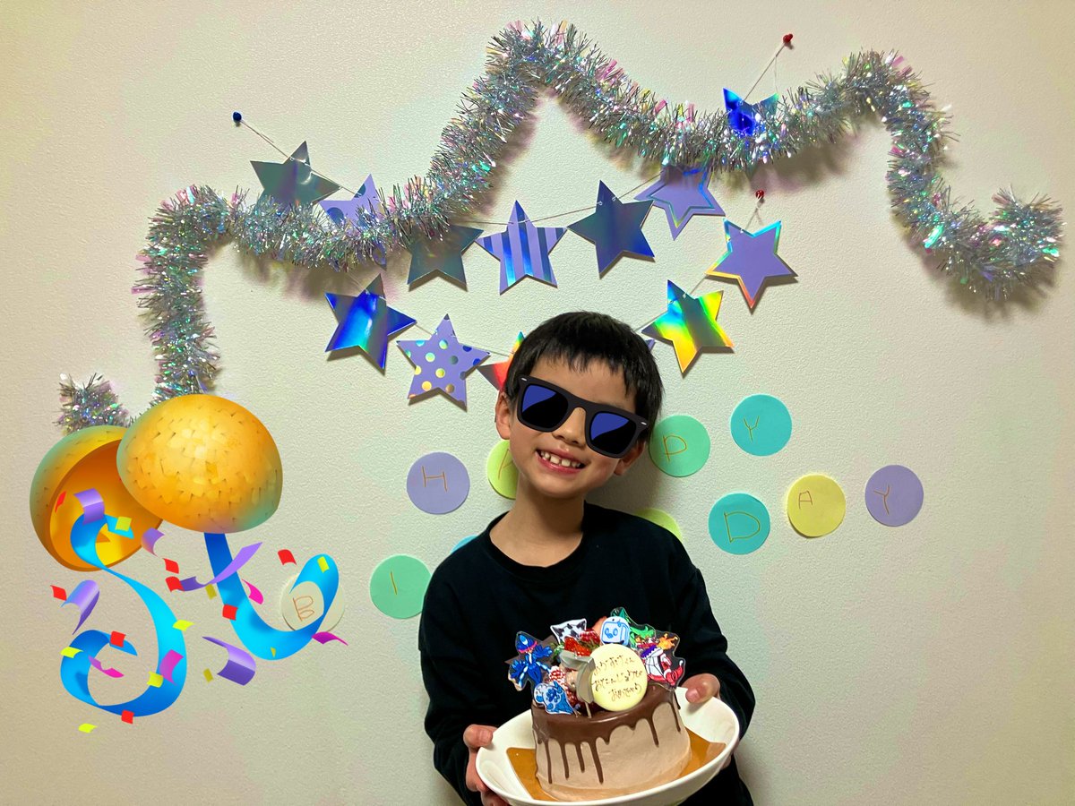 今日は長男の7歳の誕生日でした🎊✨
どんどん大きく逞しくなってて本当に嬉しいですね☺️✨
最近は百人一首とルービックキューブと割り算にハマってるけど、8歳になる頃にはどんな風になってるかなー、と今後の成長も楽しみです☺️✨