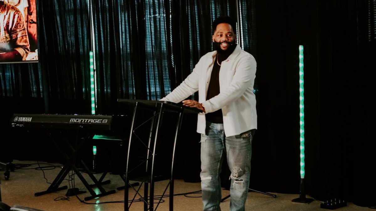 This Week in the BRN Family:

BRN churches host Super Bowl and Valentine's Day events; college students reach their peers with the ministry of presence; and we celebrate baptisms and new beginnings - it's an exciting week in the BRN Family!

Read more at hubs.ly/Q042ZTTH0