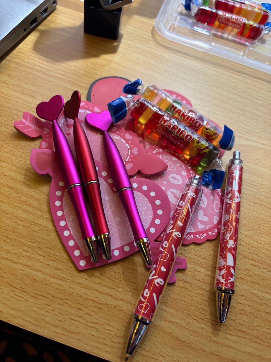 sptacademy's tweet photo. Love filled the summit shop as our Valentine-themed Work of the Week celebrated student creativity and progress across subjects 💗📚.

It was wonderful to see so much fantastic work recognized before the half-term break ✨

#WorkOfTheWeek #OpportunityToSucceed #Aspiration https://t.co/CchyXChL7n