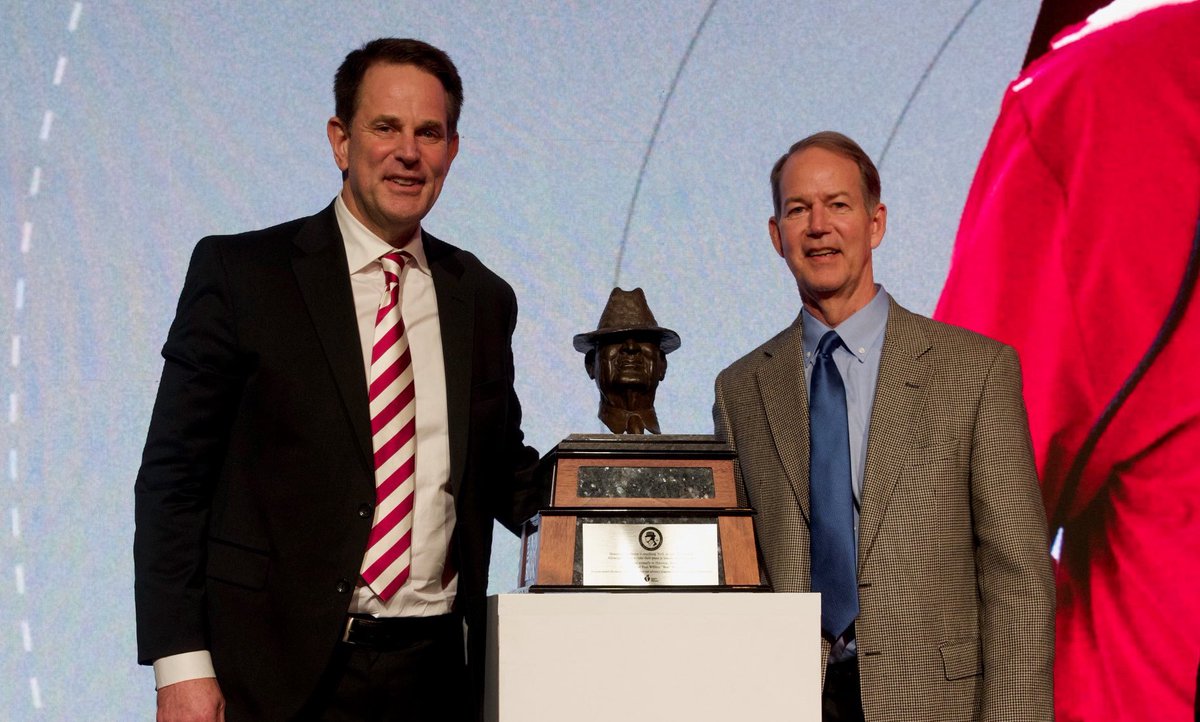 Martha the Mop Lady tweet media