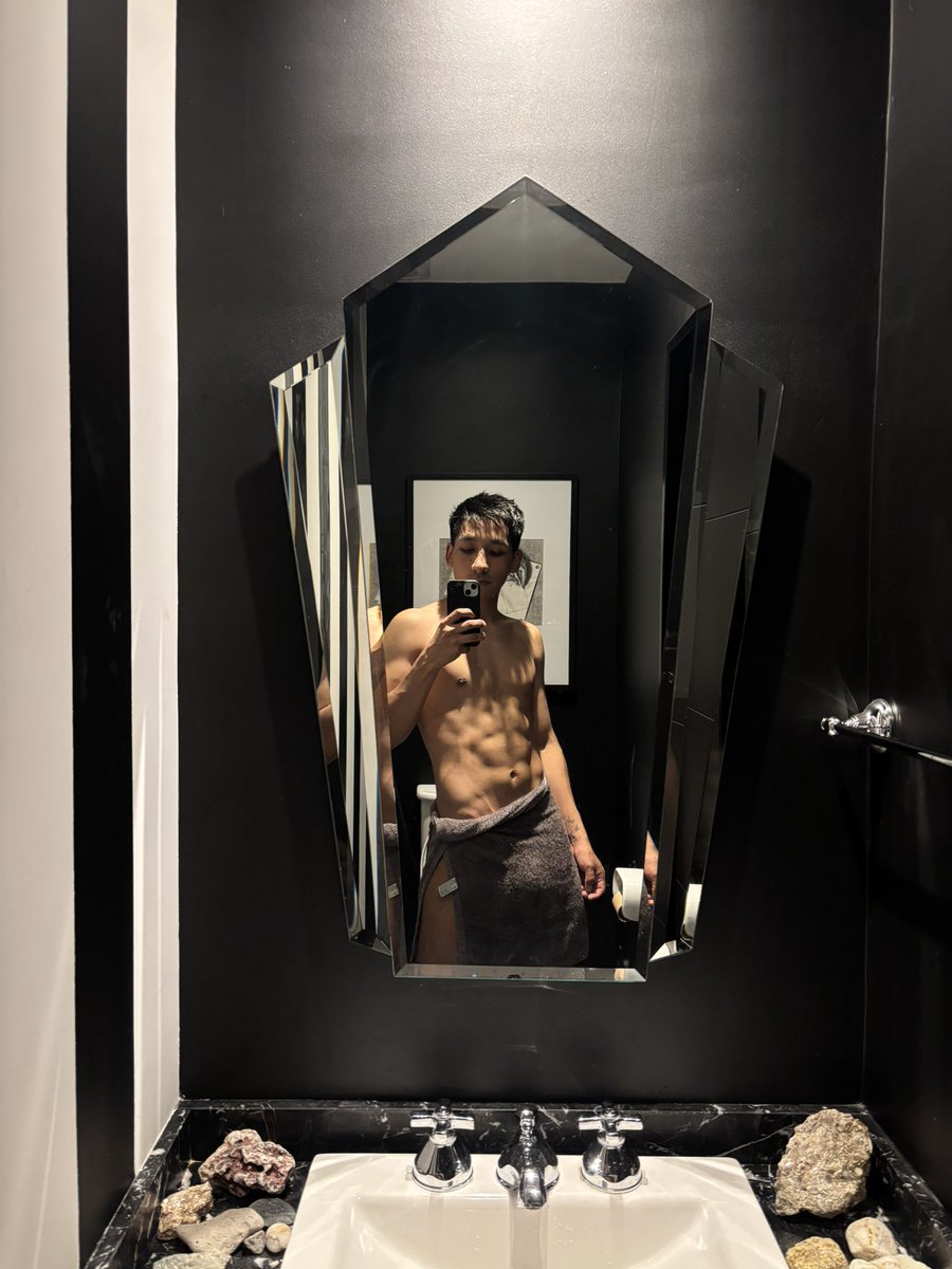 onlynoldor's tweet photo. 😏🤑 https://t.co/aajljwiXdZ