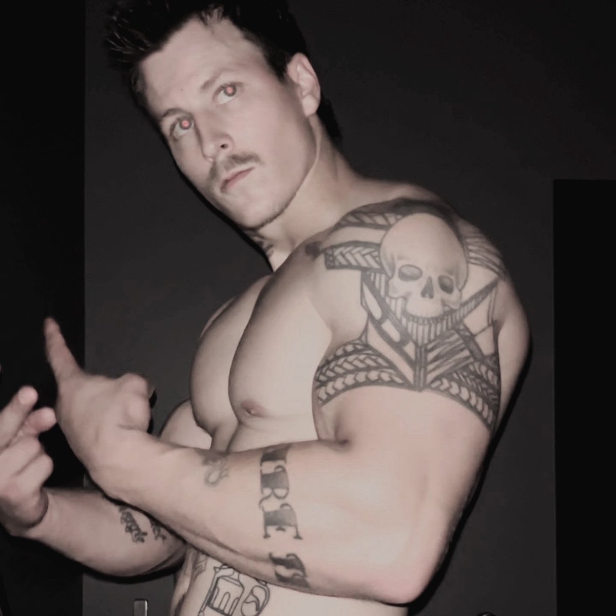 𝐓𝐇𝐄 𝐊𝐑𝐀𝐖𝐈𝐄𝐓𝐙'𝐬 𝐁𝐔𝐋𝐋.── tweet media