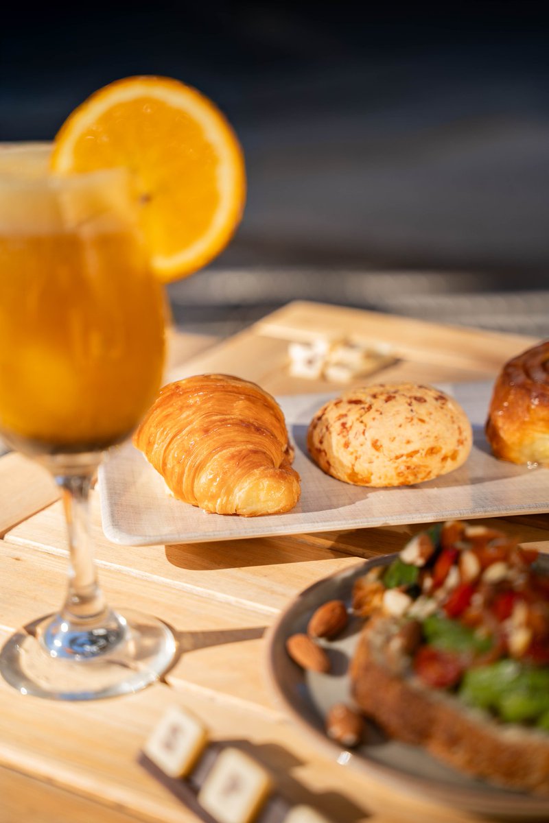 cafe_baez's tweet photo. ❤ ❤
Este sábado 14 es el día de los enamorados...😍🥰
Si sos un enamorado pero no tenés pareja, venite a @cafe_baez , quien te dice sea el comienzo de algo diferente... 🥂 💘
Báez y Newbery, Cañitas...
Tragos hasta las 22hs.
#SanValentin #Enamorados #Café #Tragos https://t.co/lDbCkDy0Bw