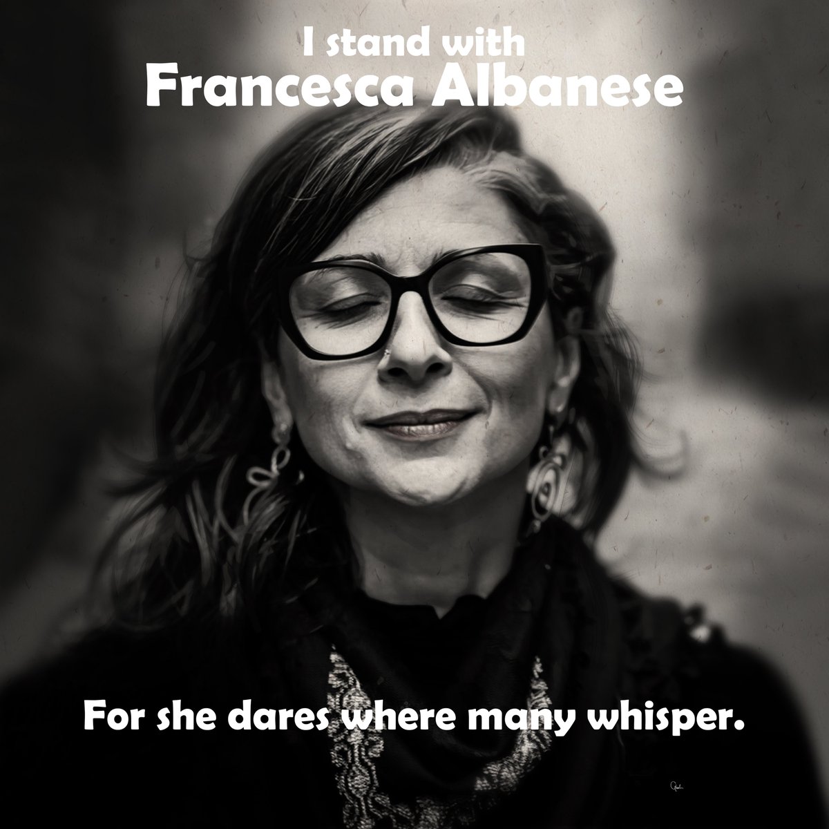 #iostoconFrancescaAlbanese
#IStandWithFrancescaAlbanese