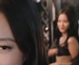 minterbluu's tweet photo. JISOO JUST TELL US WHAT U KNOW HWJHSIWHWHHKWK https://t.co/BFtlxFYBFL