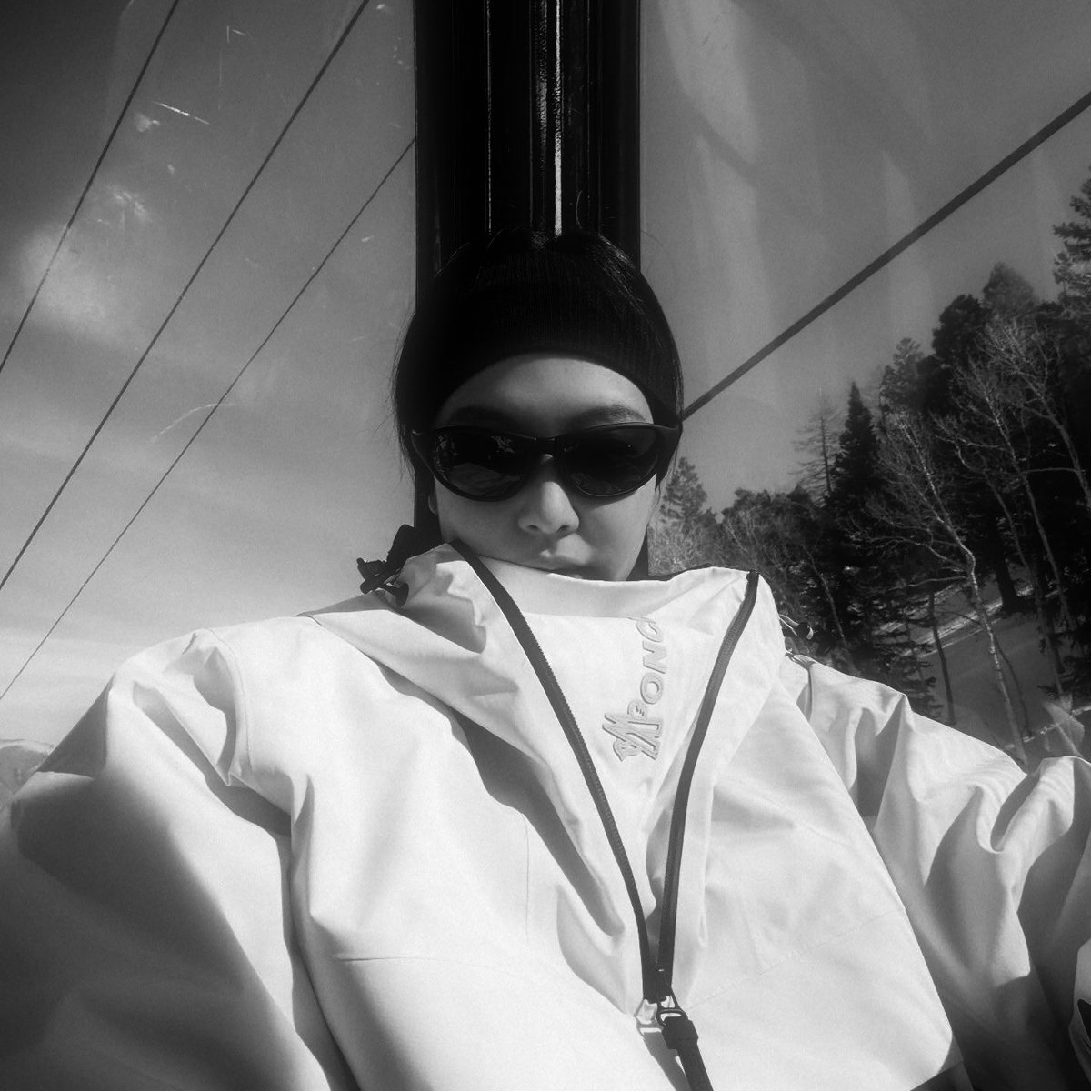 devotionov's tweet image. ᅟᅟᅟᅟ
         Bom dia! Como vão essa manhã? Eu estou aqui novamente aproveitando a neve nos meus momentos livres sem trabalhar. A Itália realmente é legal em época de inverno.
ᅟᅟᅟᅟ